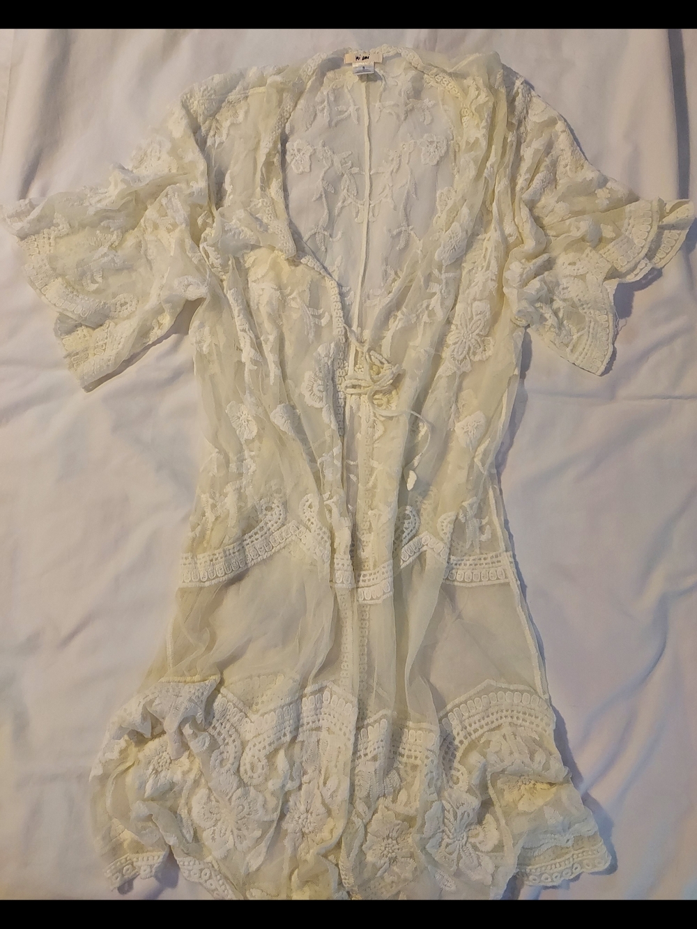 Francesca's Mi Ami Ivory Lace Boho Feminine Kimono - Picture 8 of 8
